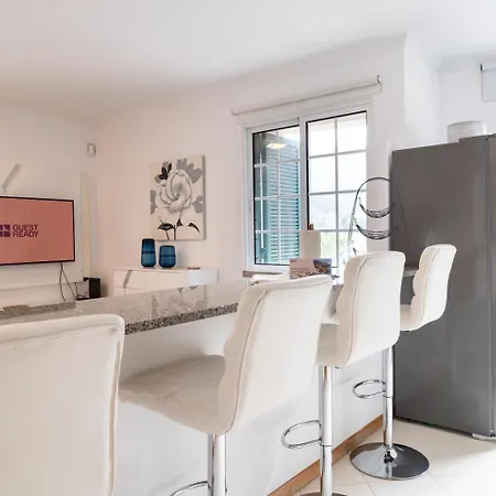 Guestready - Scenic Retreat With Stunning Views