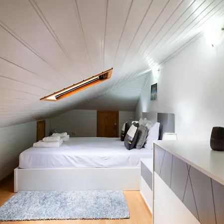 Lägenhet Guestready - Scenic Retreat With Stunning Views *