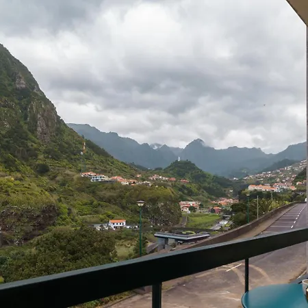 Guestready - Scenic Retreat With Stunning Views *